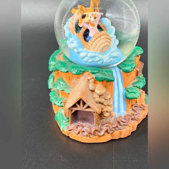 Disney Parks Splash Mountain Mini Snow Globe 3.5” tall Brer Rabbit Glitter. - Picture 7 of 12